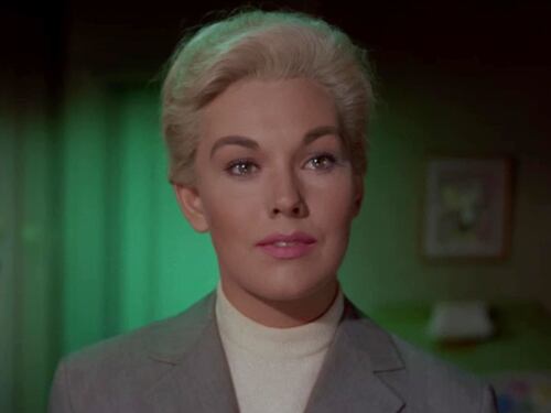 Kim Novak riceve il Leone d’oro alla carriera: i 5 film più celebri