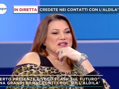 Serena Grandi: "Da bambina sono stata molestata da un prete"