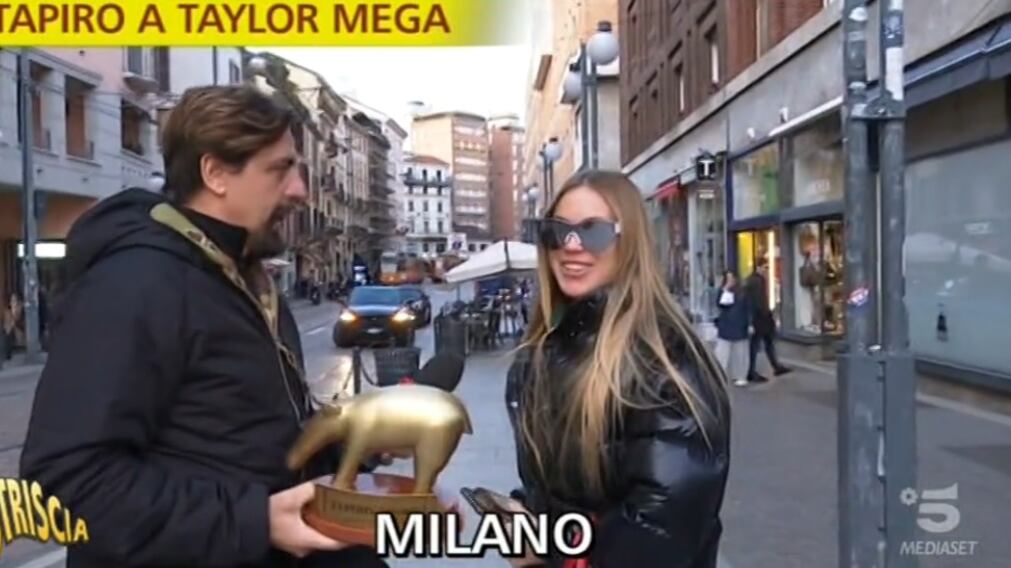 Tapiro a Taylor Mega dopo l'uscita di scena dalla d'Urso: "Qualcuno ha giocato sporco"