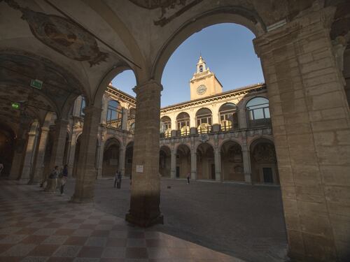 Emilia Romagna, le città d'arte conquistano gli stranieri