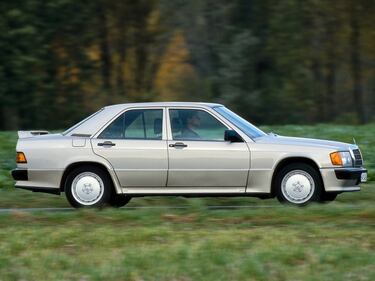 Mercedes-Benz 190E 2.3-16, guarda la gallery 6