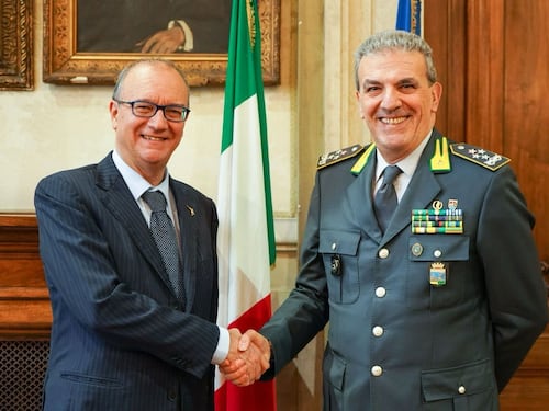 Lotta ai "diplomifici": accordo ministero Istruzione e Gdf