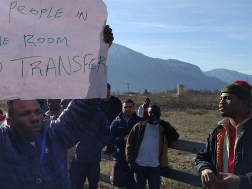 Trento, la protesta dei migranti: "Vogliamo avere una casa"