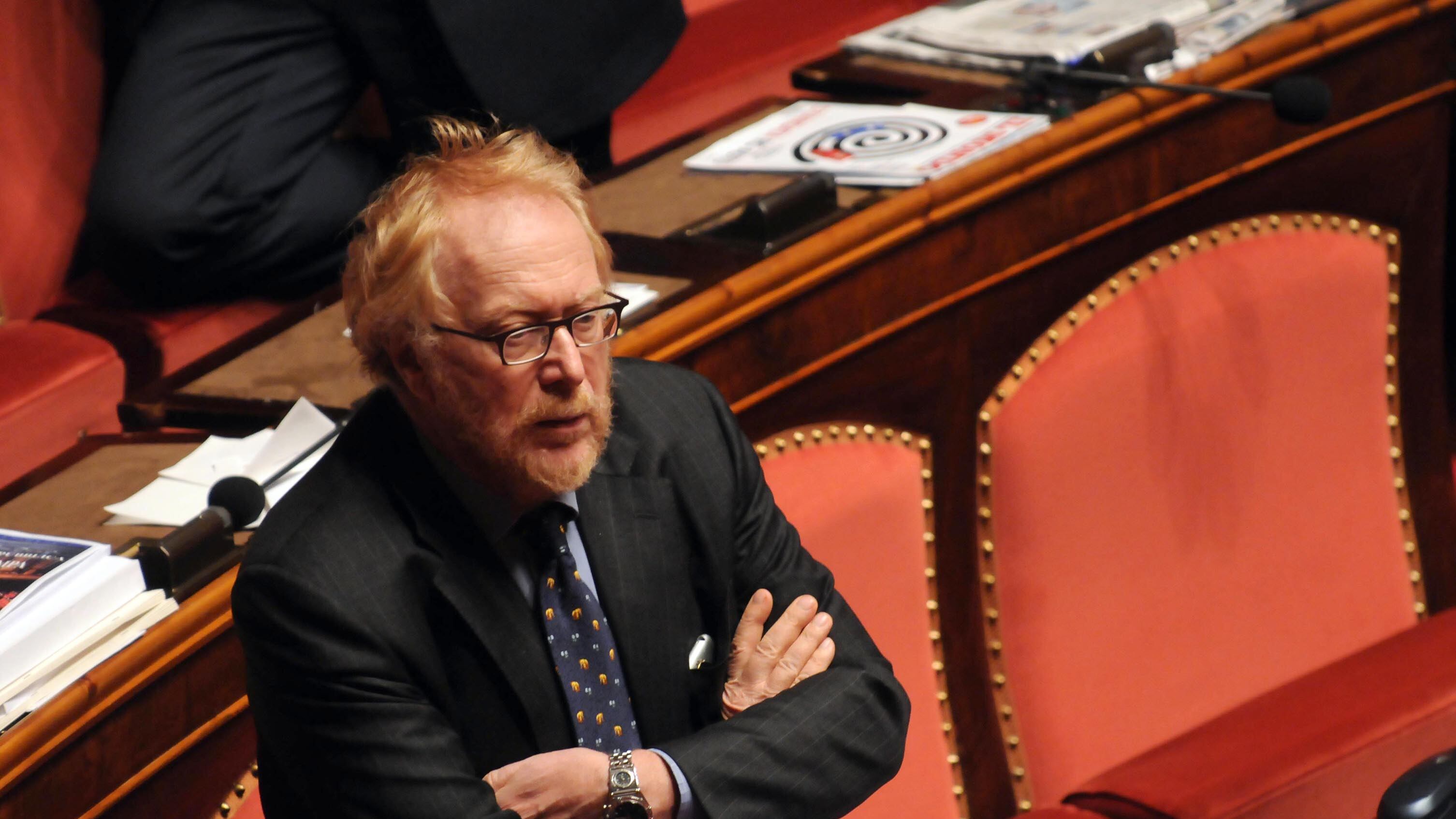 Guzzanti tiri la cinghia senza chiedere oboli