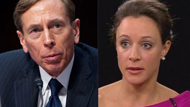 Cosa c'è davvero dietro le dimissioni di Petraeus
