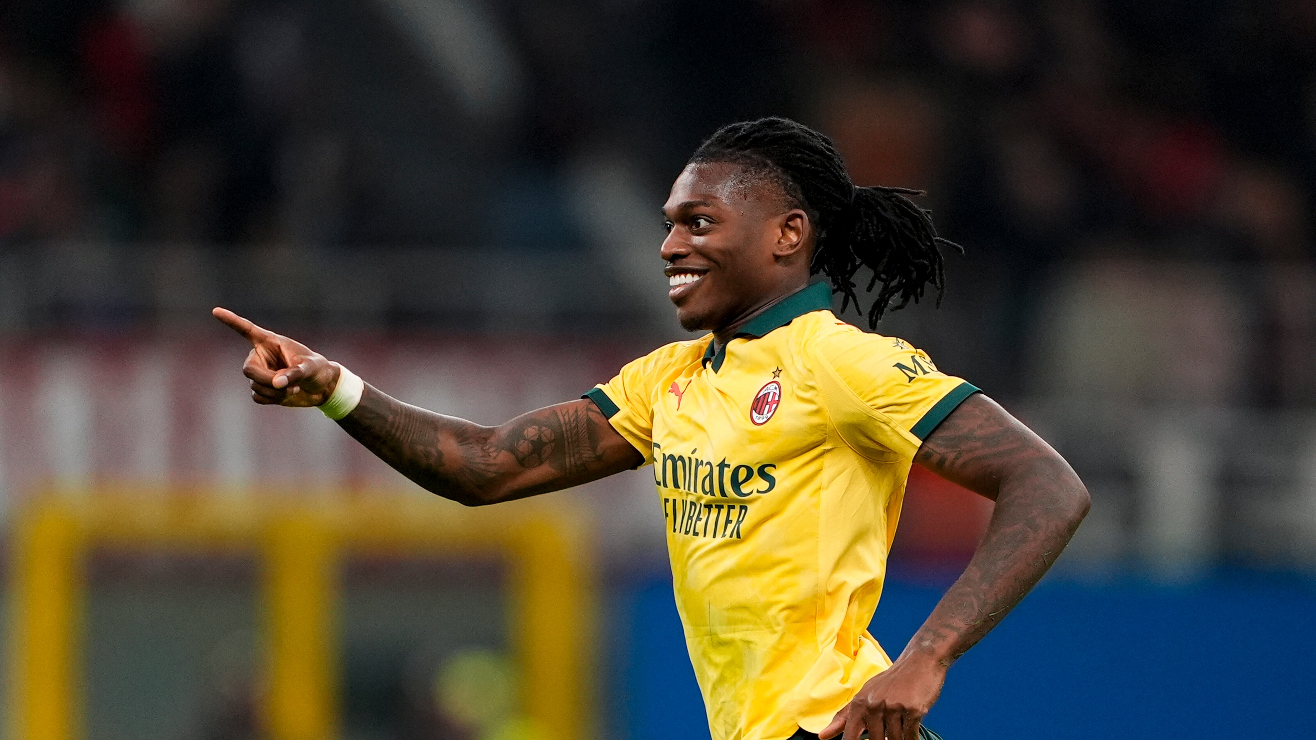 Il Milan ribalta la Fiorentina: la doppietta di Leao regala la vetta della classifica ai rossoneri