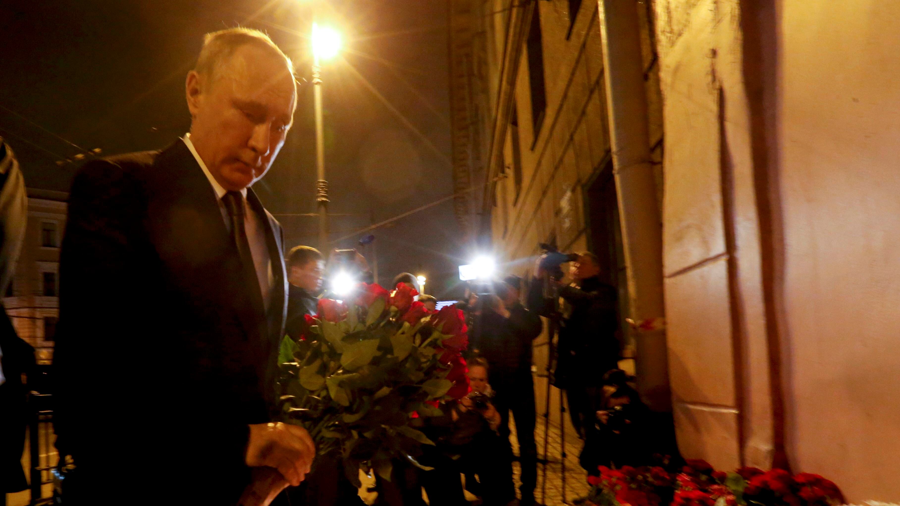 L'assassino fatto saltare con un cellulare: "È un avviso per Putin"