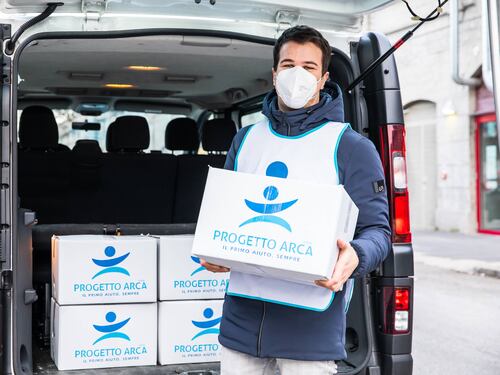 Fondazione Progetto Arca e JTI Italia insieme contro l'emergenza alimentare