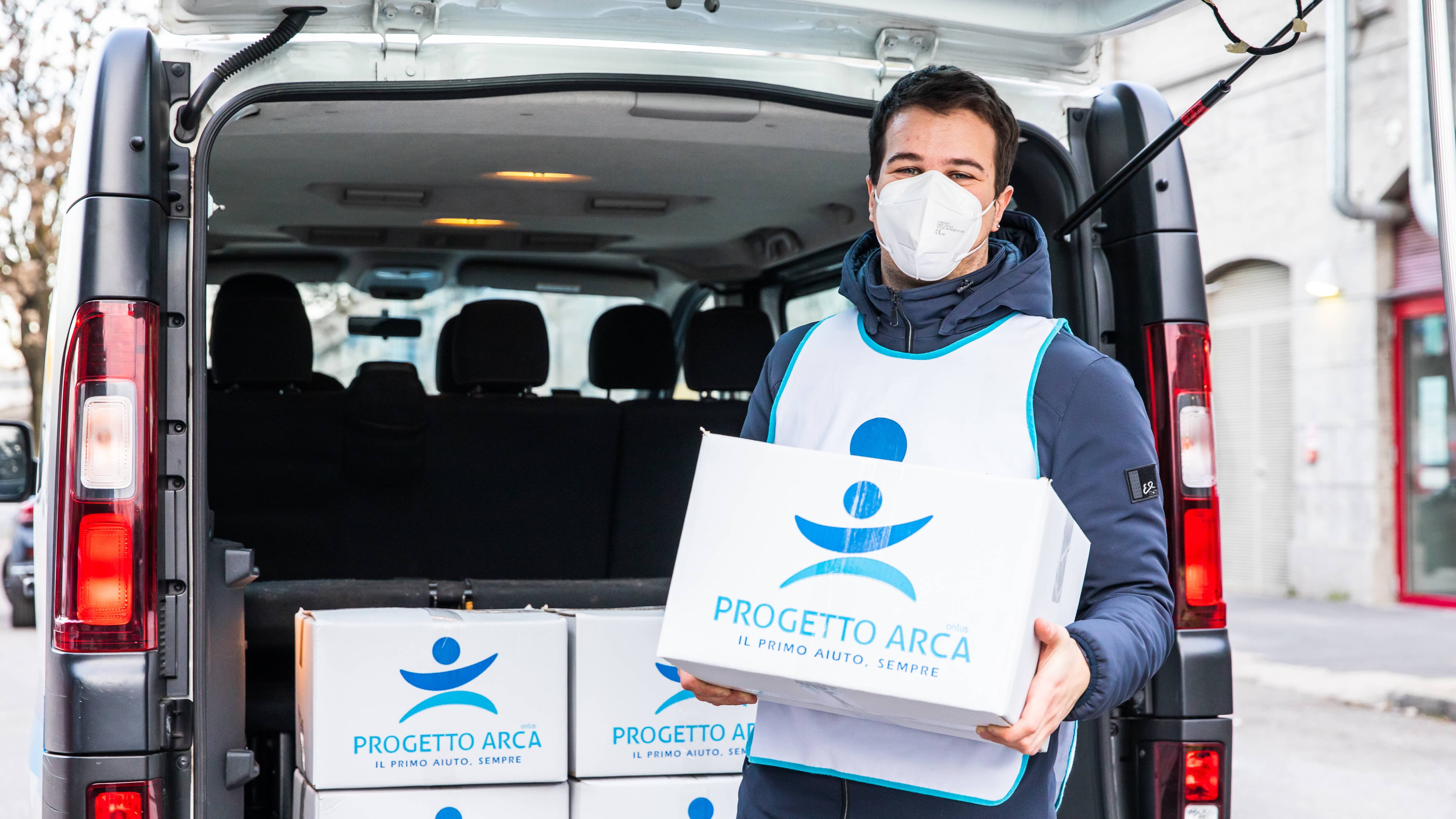 Fondazione Progetto Arca e JTI Italia insieme contro l'emergenza alimentare