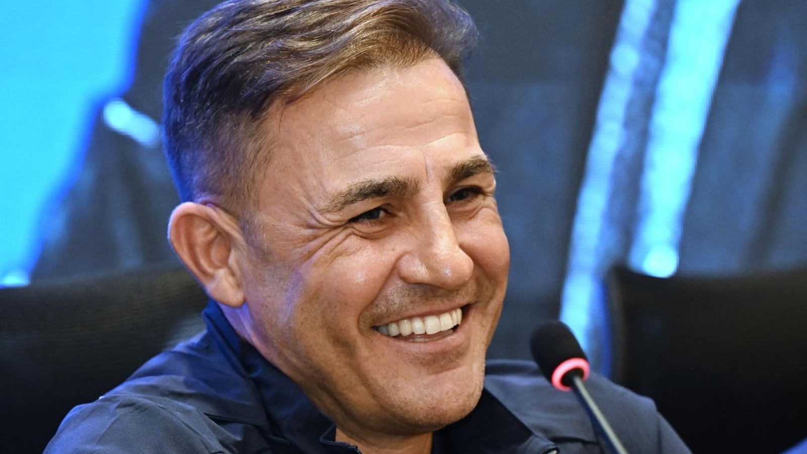 Fabio Cannavaro ai Mondiali 2026: quanto guadagna come ct dell’Uzbekistan, chi sono moglie e figli