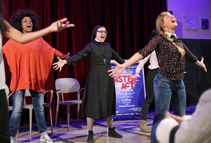 Sister Act, il musical con suor Cristina 1