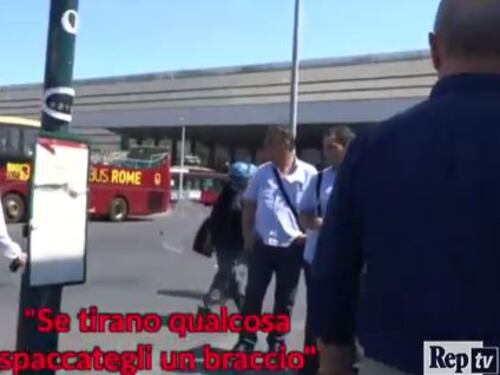 Roma, disse: "Spaccategli le braccia". Trasferito il poliziotto