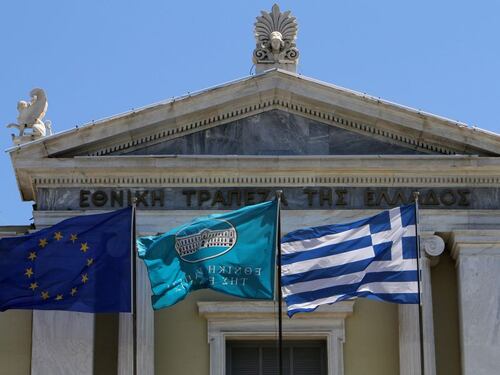 In Grecia il default è già realtà: Atene vuol tornare alla dracma e nazionalizzare le banche