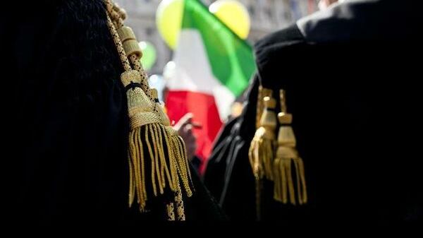 Querelare è una moda. E il record in Italia ce l'hanno i magistrati