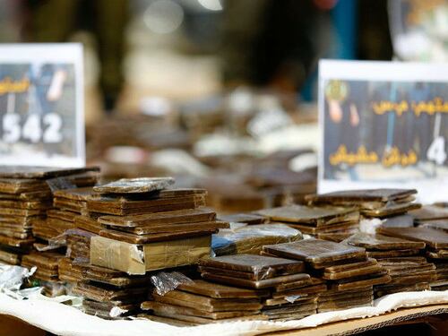 Udine, ingenti quantità di droga in casa: arrestato pusher senegalese