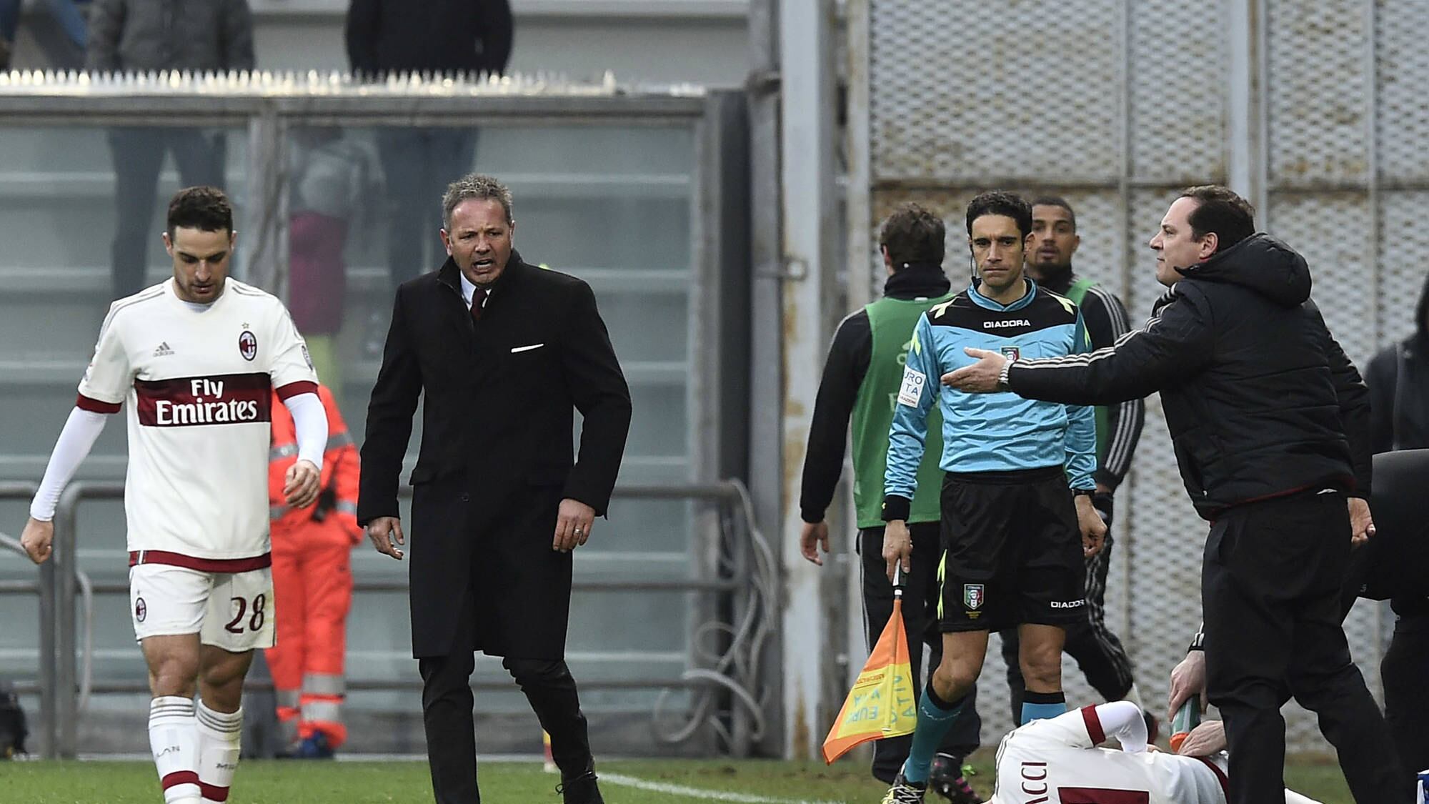 Volano gli stracci nel Milan azzerato