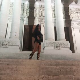 Pamela Prati, scandalo hot al monumento 2