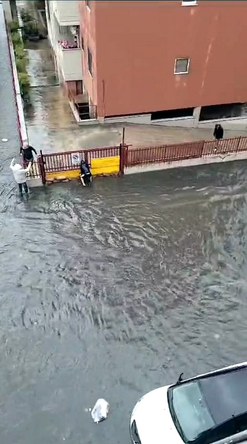 Le strade allagate a Milano per il maltempo 2