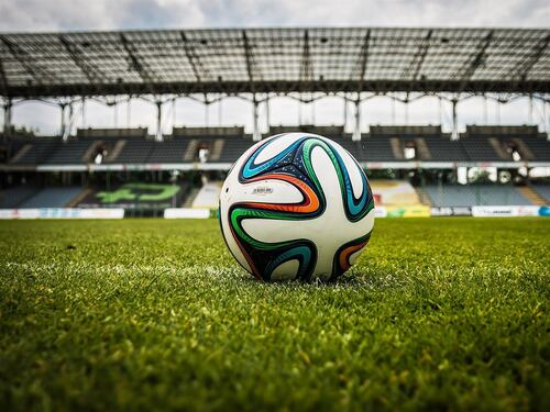 Gol da Pallone d'oro e lezione al calcio