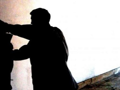 Catania, pugni e calci contro poliziotti: senegalese ne ferisce due