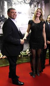 Anna Falchi inaugura "Casa Sanremo"con l'ex di Valeria Marini 2