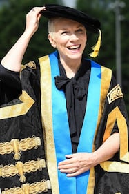 Annie Lennox, le foto della cantante 8