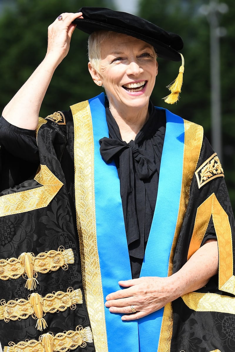 Annie Lennox, le foto della cantante 8