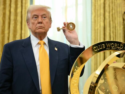 Stellantis & co. affondano in Borsa dopo diktat Trump su produzione auto in Canada