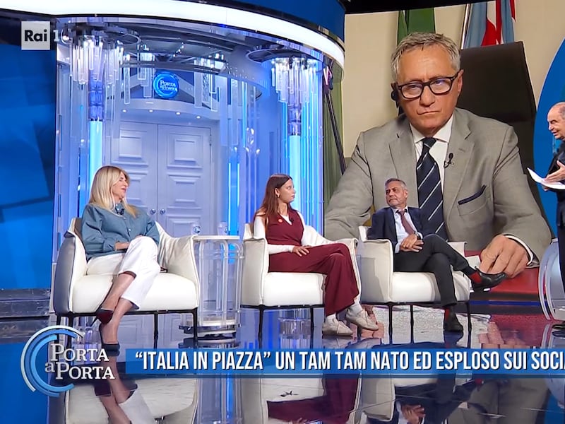 L’Udu attacca Vespa: “Paternalista”. Ma fa una figuraccia sui numeri delle borse di studio