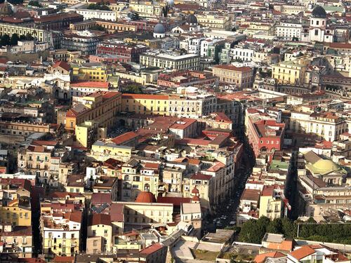 Pignasecca e i Quartieri Spagnoli: tutti i colori di Napoli