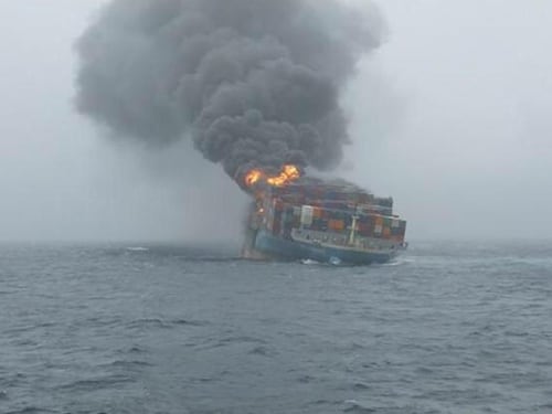 Tobruk, nave turca bombardata dai libici