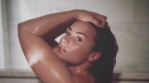Demi Lovato: nudo è bello