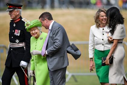 Meghan e la regina senza Harry: è la prima volta 8