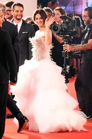 Penelope Cruz è raggiante sul red carpet del Festival di Venezia  9