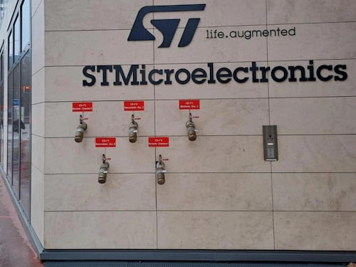 StM in panne, ora si aggrappa alla Cig. Pesa la crisi dell'auto, coinvolti in 2.500