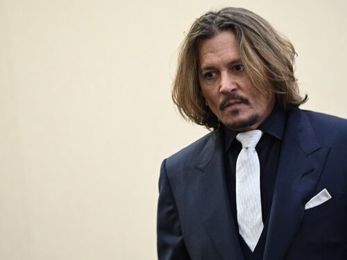 Johnny Depp accusato dalla Heard: "Abusi sessuali"