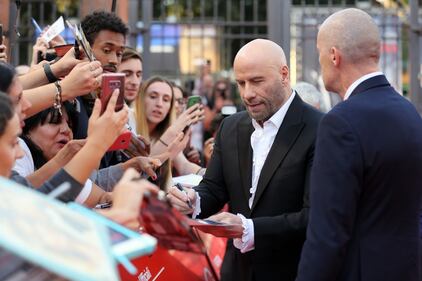 Pioggia di selfie per John Travolta al Festival del Cinema di Roma  6