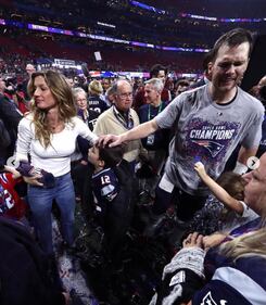 Il bacio che ha fatto sognare l’America del Super Bowl 4