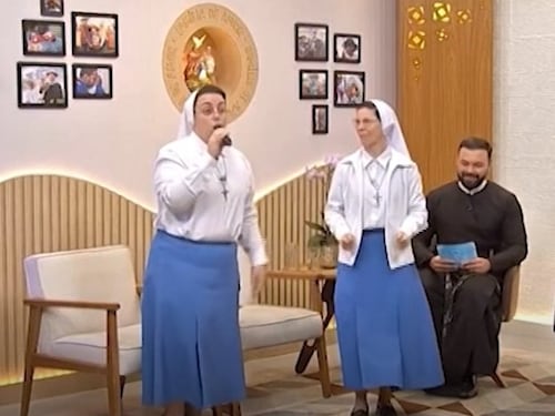 Le Sister Act brasiliane che si scambiano il segno di pace (ballando)