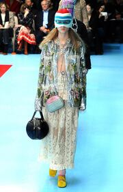 Gucci, la sfilata è nella sala operatoria 5
