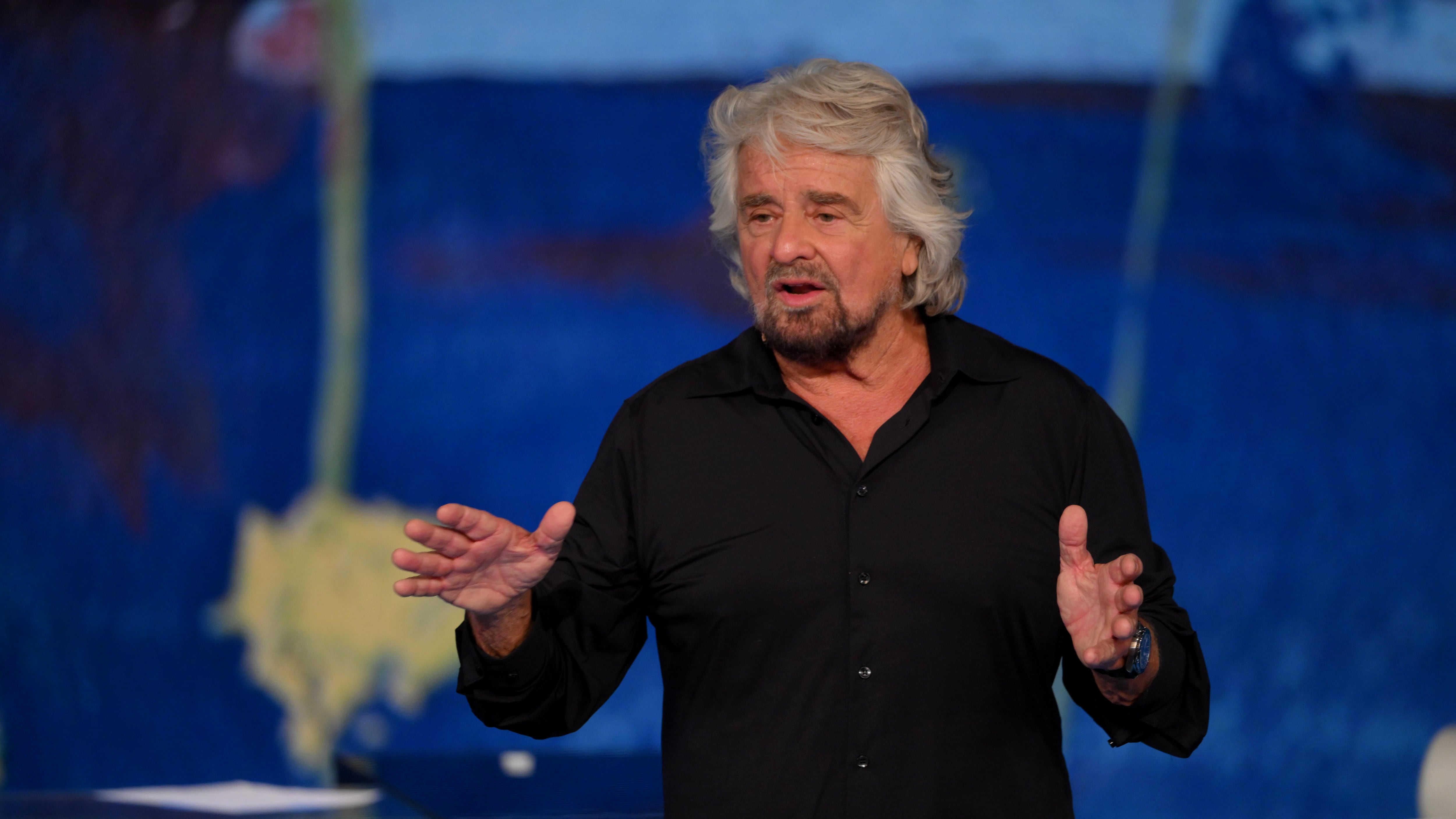 Grillo ha avviato una causa per riprendersi il simbolo e il nome del M5s