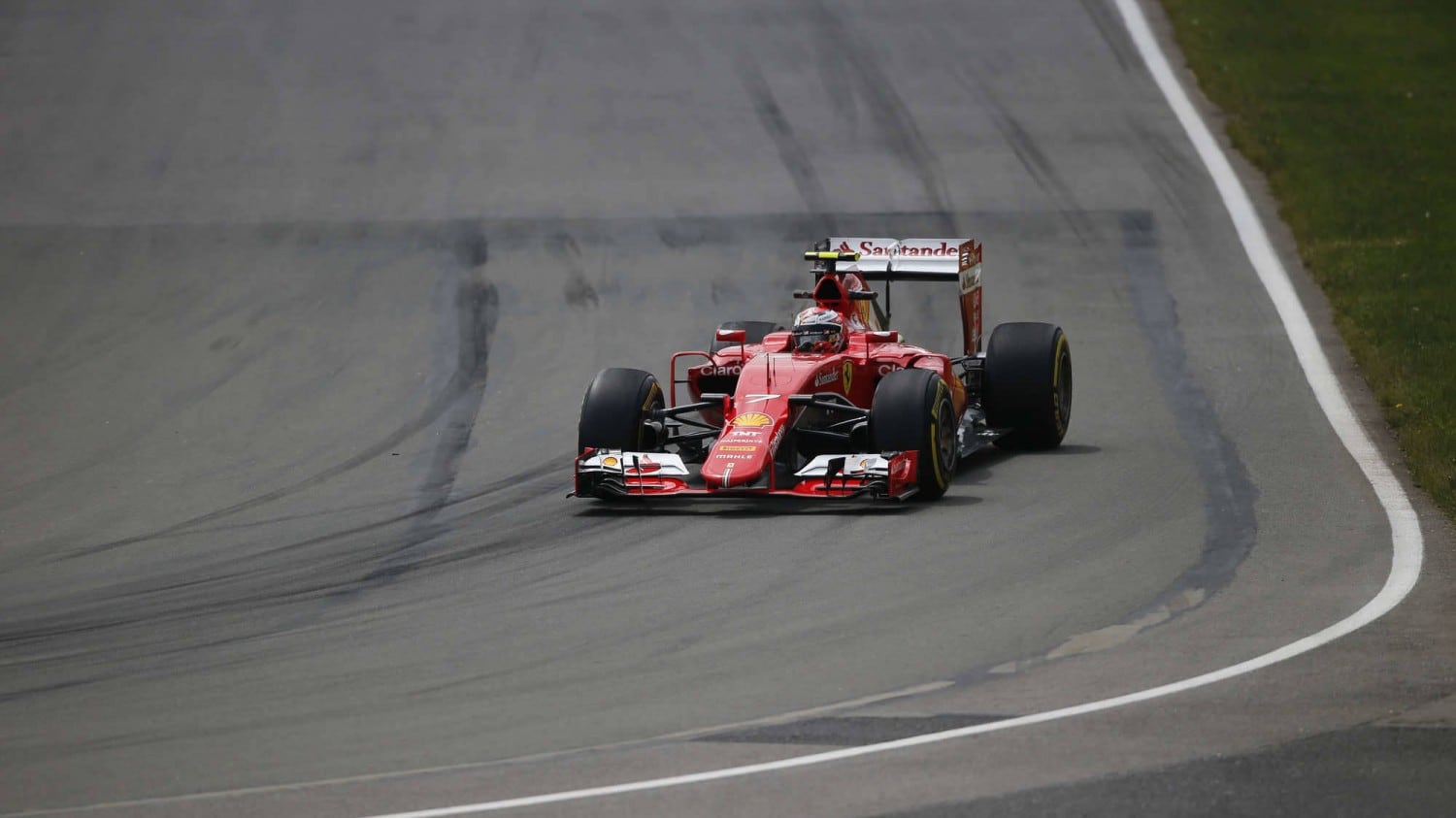 Lewis & Nico, tutto facile. Raikkonen butta il podio