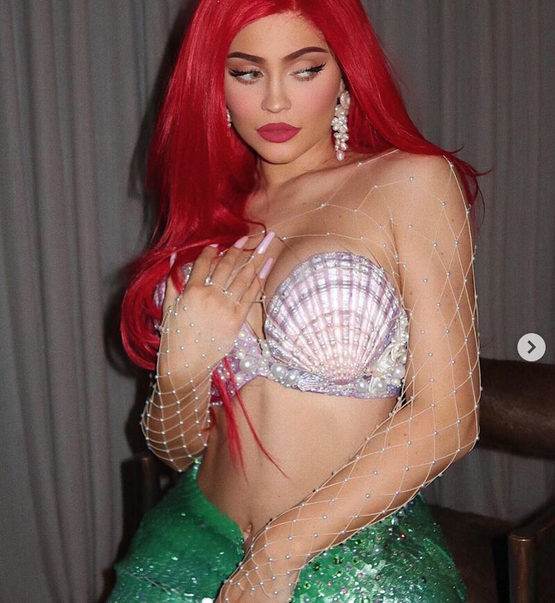 Kim Kardashian e le sorelle in foto 4