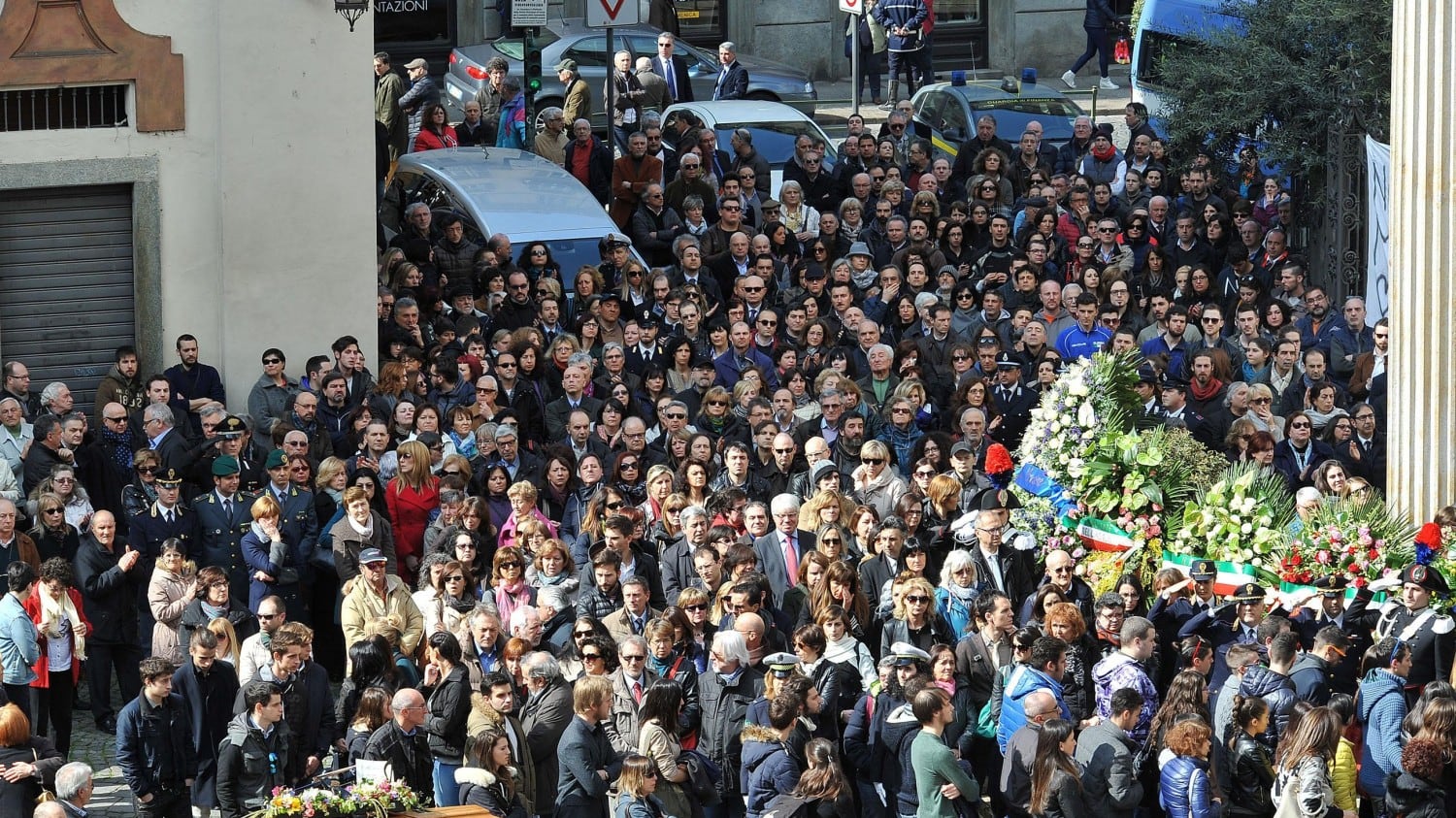 L'addio alle vittime italiane di Tunisi. "Sequestrato il nome di Dio"