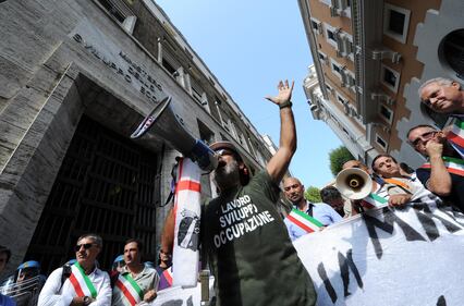 La protesta dell'Alcoa si sposta a Roma 12