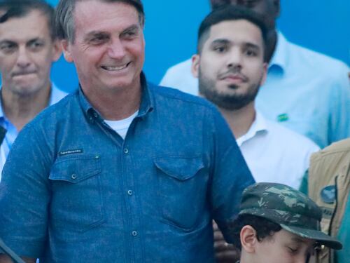Bolsonaro ricoverato. "Problemi dopo la coltellata"