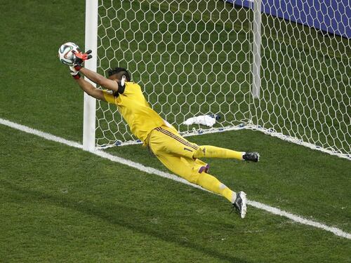 Romero double face tra prodigi e papere