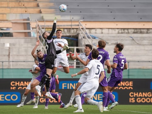 Il Como batte 3-1 la Viola