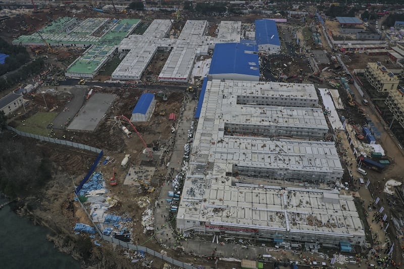 Le fasi della costruzione di Huoshenshan 3