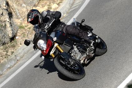 Test moto: Suzuki V-Strom 1000, l’endurona per tutti 8